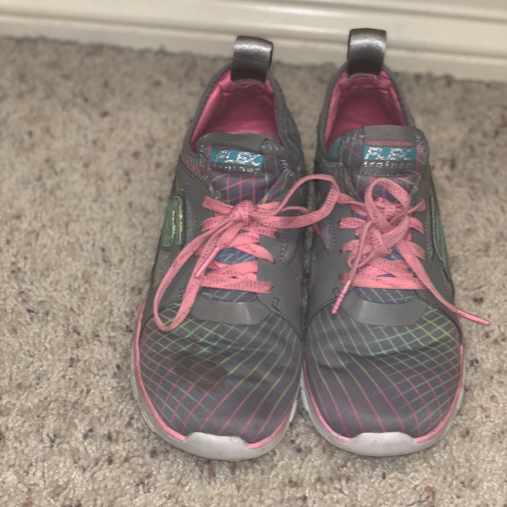 Skechers flex trainers for girls 💕